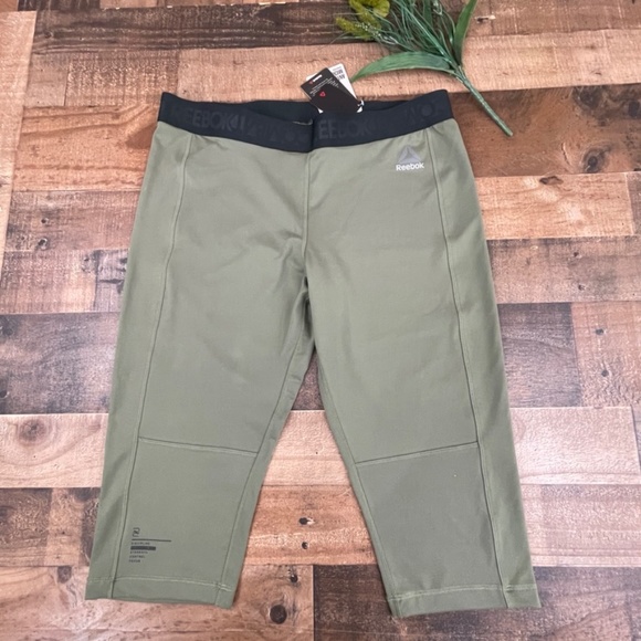 NWT Reebok Green Speedwick Precision RNF Capris - Picture 15 of 16